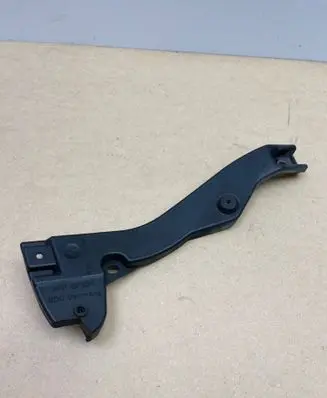 Audi A4 S4 B7 8E 8H Front bumper mounting bracket 8E0807203B