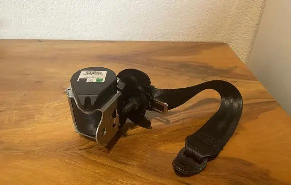 Land Rover Discovery Sport Rear seatbelt 629397500B