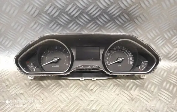Peugeot 2008 I Speedometer (instrument cluster) 9813848980