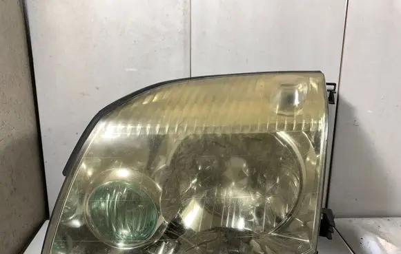Nissan X-Trail T30 Headlight/headlamp 1669