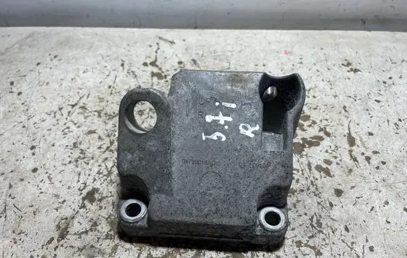 Dodge Challenger Engine mounting bracket 04726016AC