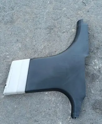 (B) pillar trim (bottom)