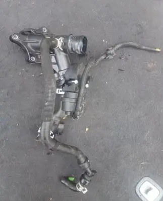 Nissan X-Trail T32 Engine coolant pipe/hose 110600686R