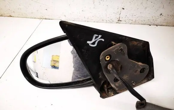 Nissan Almera Tino Front door electric wing mirror e11015541