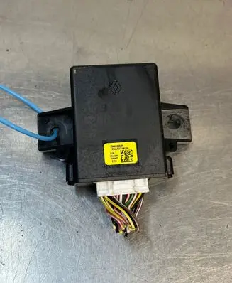 Dacia Duster II Trunk lid opening control unit MODULSTEROWNIKECU