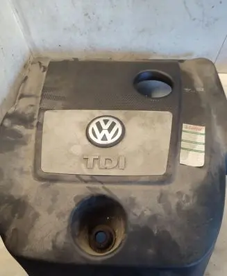 Volkswagen Golf IV Engine cover (trim) 038103925EK