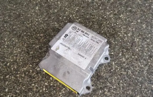Volkswagen Golf V Airbag control unit/module 1K0909605A
