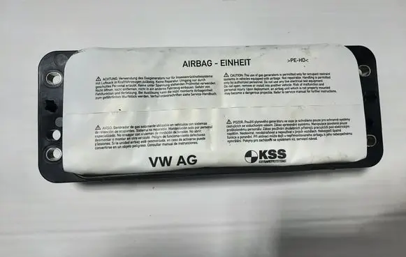 Volkswagen Golf VII Passenger airbag