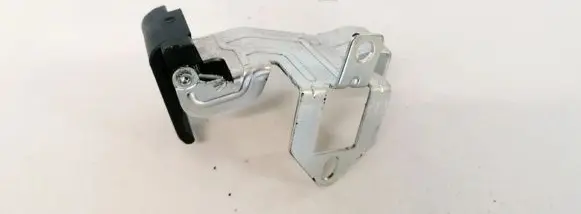 Honda CR-V Fuel tank opening switch 