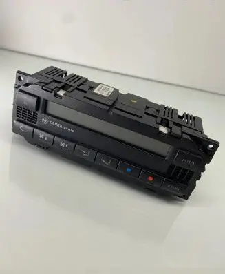 Volkswagen PASSAT B5.5 Climate control unit 3B1907044H 2400022303