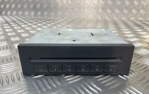 Mercedes-Benz E W211 CD/DVD changer A2118202489
