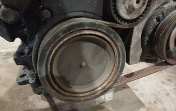 Volkswagen PASSAT B6 Crankshaft pulley