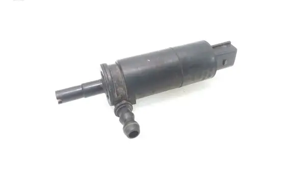 Volkswagen Golf V Headlight washer pump 3B7955681