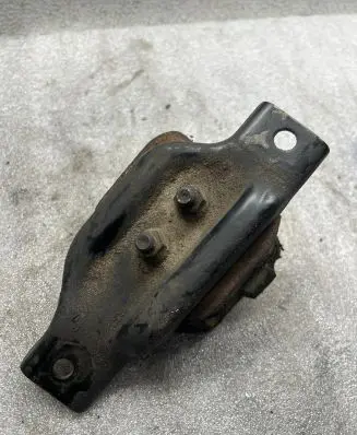 Subaru Impreza II Engine mount bracket 41022FA091
