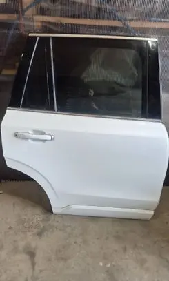 Volvo XC90 Rear door 