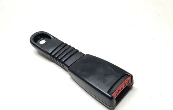 Hyundai Accent Front seatbelt buckle 950817