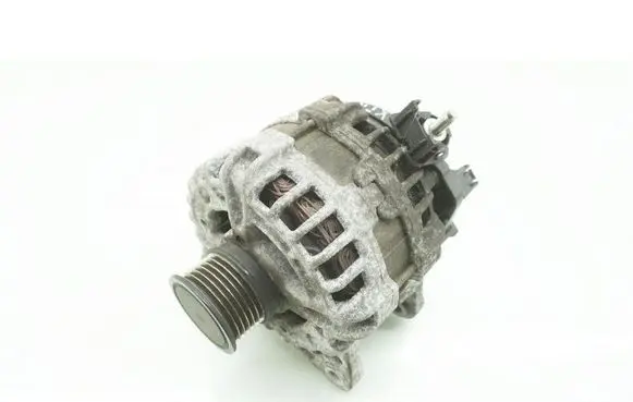 Nissan X-Trail T32 Generator/alternator 231004PA0A