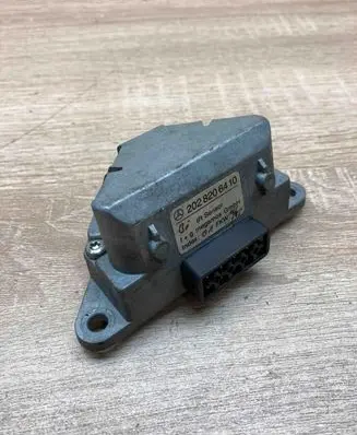 Mercedes-Benz C W202 Alarm movement detector/sensor 2028206410