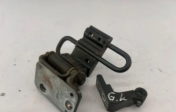 Audi A6 S6 C6 4F Rear door upper hinge 8E0833411E 4F0833401B