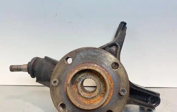 Citroen C4 II Front wheel hub