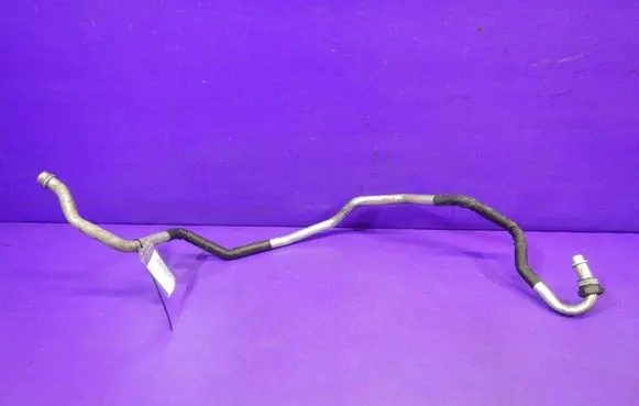 Volkswagen PASSAT B5 Air conditioning (A/C) pipe/hose 