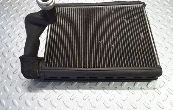 Air conditioning (A/C) radiator (interior)
