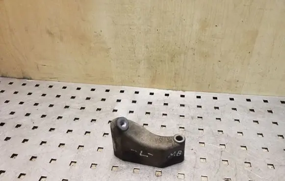 Mercedes-Benz C W203 A/C compressor mount bracket A6112340239