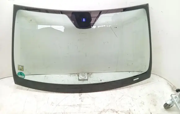 Mercedes-Benz C W204 Front windscreen/windshield window 