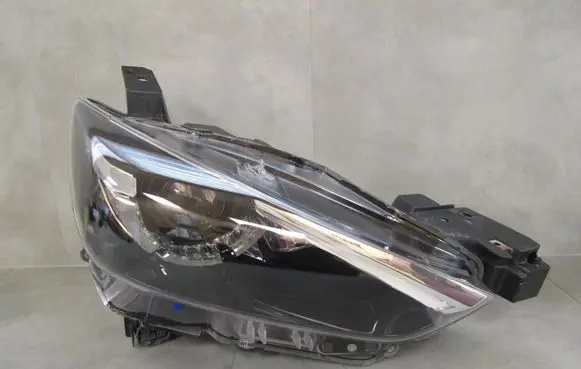 Mazda CX-3 Headlight/headlamp D10E-51030