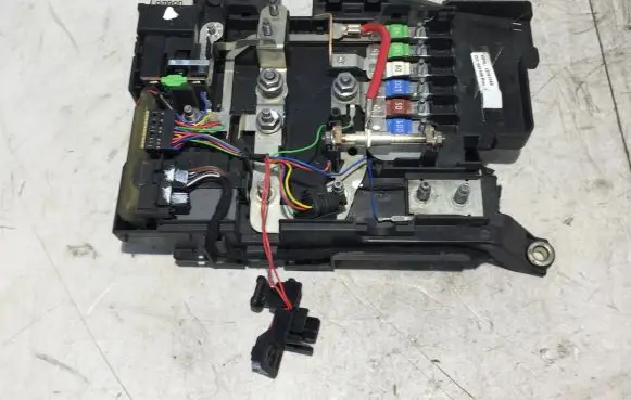 Porsche Cayenne (92A) Fuse module 95861030800 7P0937548H 13781249