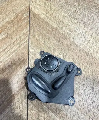 Mercedes-Benz E W211 Seat control switch 2118207810 03464215
