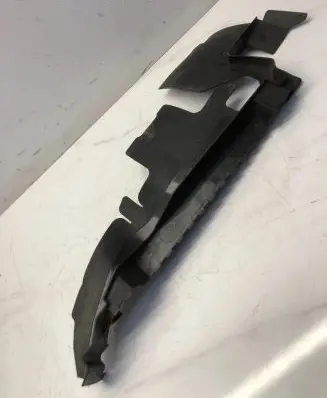 Audi A6 S6 C6 4F Intercooler air guide/duct channel 4F0121284