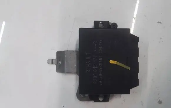 Renault Master III Parking PDC control unit/module 8201015177