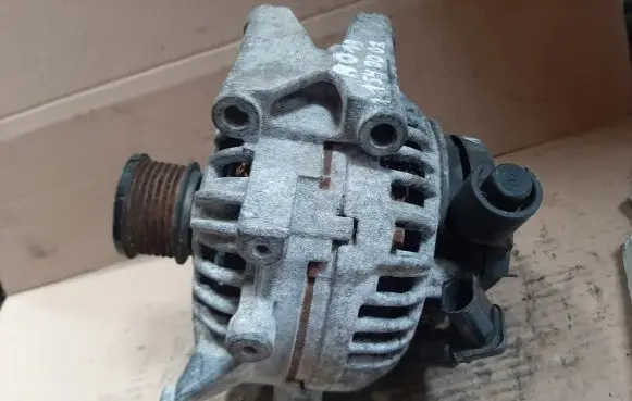 Mercedes-Benz E W211 Generator/alternator 0131540002