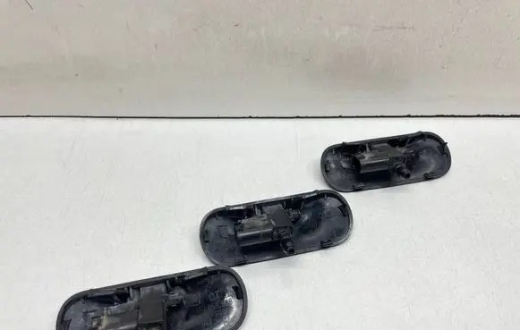 Audi Q7 4M Windshield washer spray nozzle 4M0955988