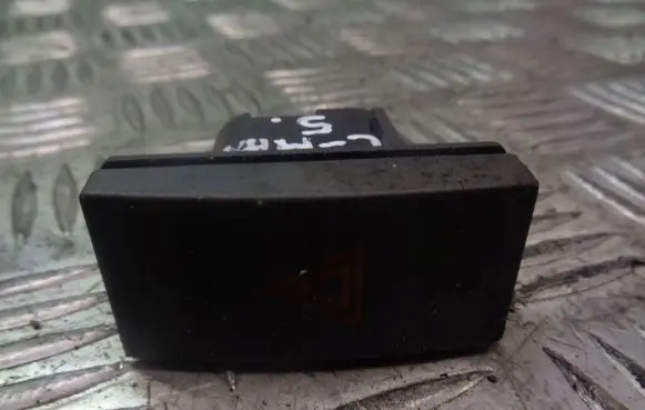 Ford C-MAX I Hazard light switch