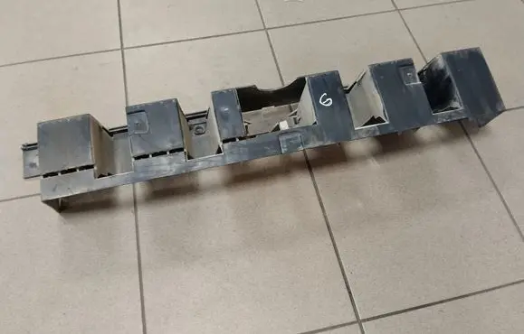Volvo S80 Rear bumper mounting bracket 30796391