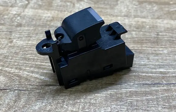 Land Rover Discovery Sport Electric window control switch FK7214717AB 19W262