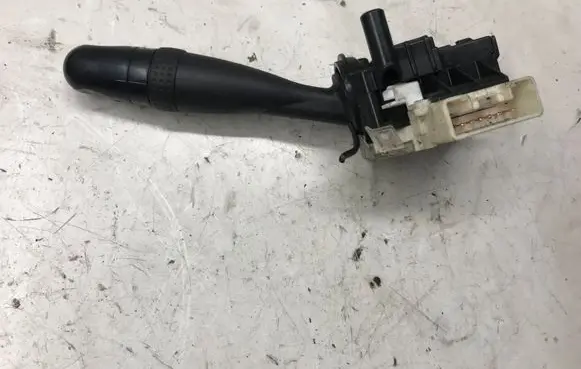 Suzuki Grand Vitara II Indicator stalk 173744