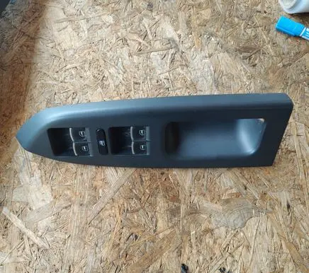 Volkswagen Touran II Electric window control switch 1T1867371H