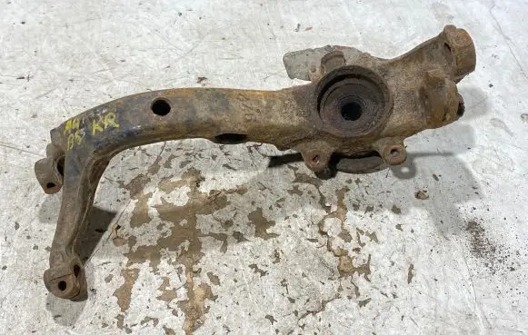 Audi A4 S4 B5 8D Front wheel hub spindle knuckle