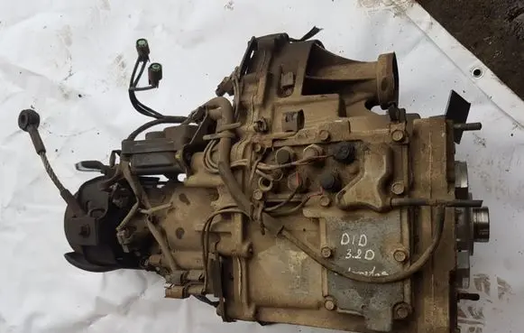 Mitsubishi Pajero Gearbox transfer box case 