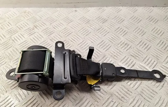 Toyota Verso Middle seatbelt (rear) 733500F020B0 733500F020