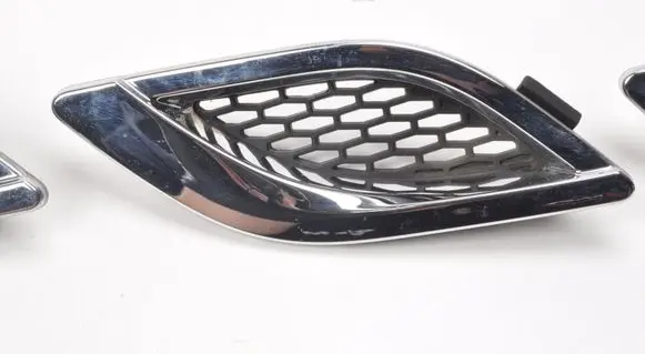 Maserati Quattroporte Front arch trim 670010340