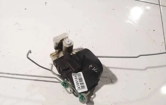 Alfa Romeo 147 Front door lock 