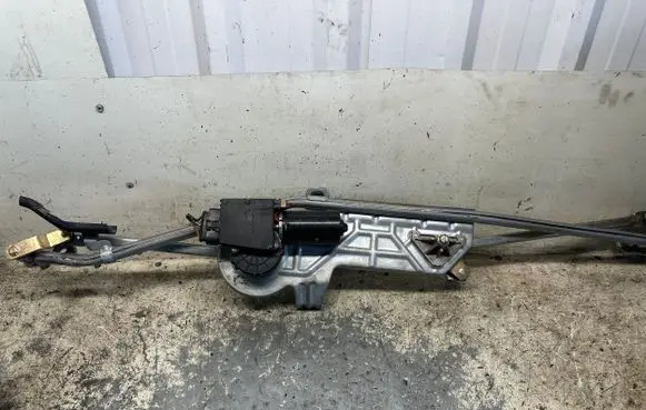Seat Alhambra (Mk1) Front wiper linkage and motor