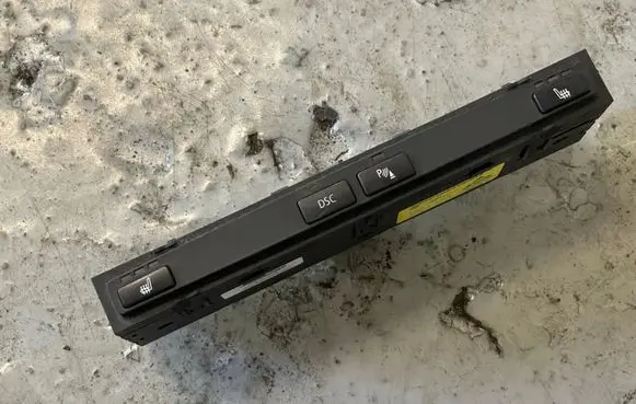 BMW 5 E60 E61 Seat heating switch 13580212 10854336X 10854355XXX