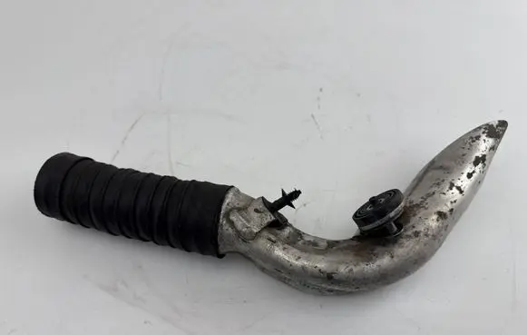 Volkswagen PASSAT B7 Intercooler hose/pipe 1K0129565AC