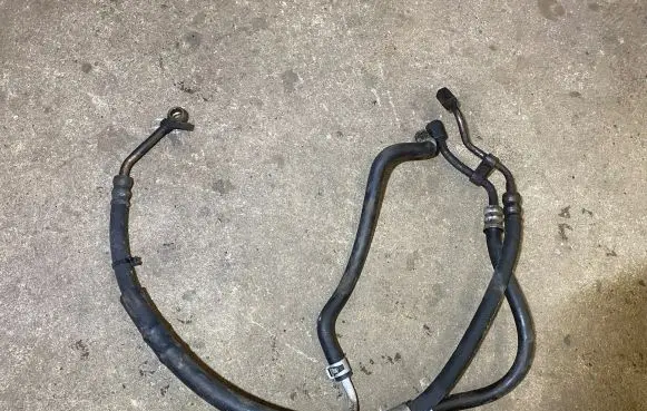 Subaru Legacy Power steering hose/pipe/line