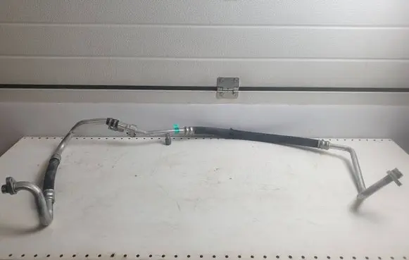 Renault Captur Air conditioning (A/C) pipe/hose 1234YF 92454042